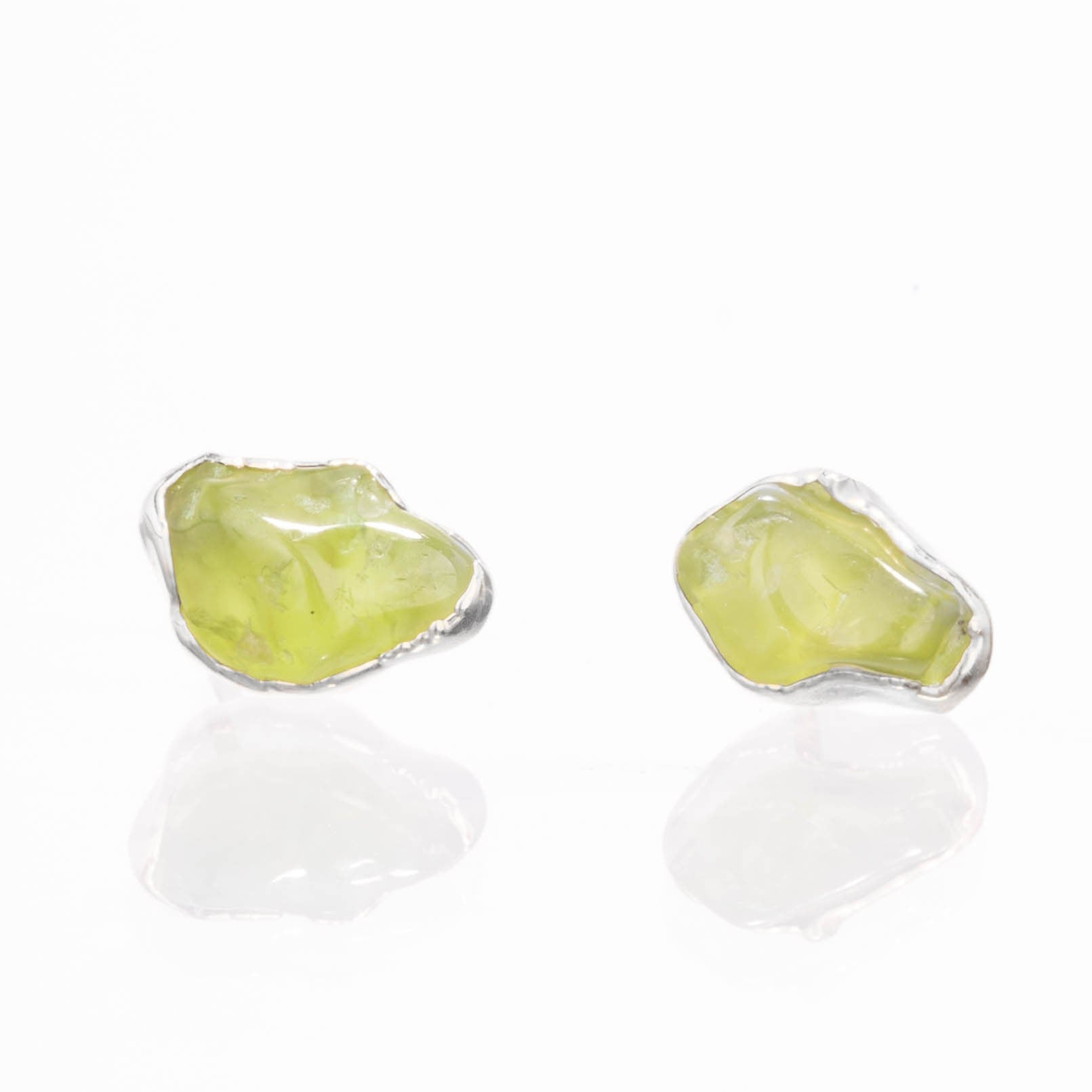 Raw Peridot Stud Earrings in Yellow Gold