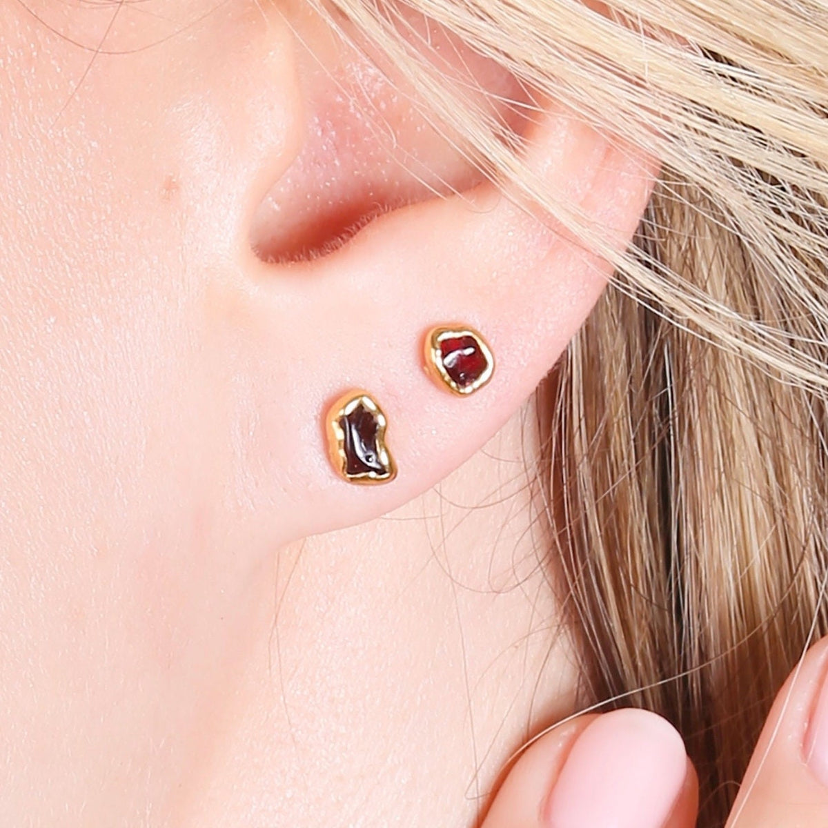 Raw Garnet Stud Earrings in Yellow Gold