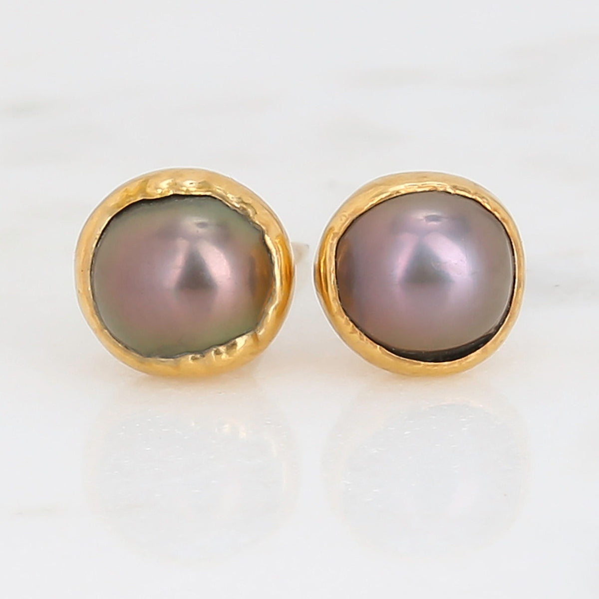 Black Raw Pearl Stud Earrings