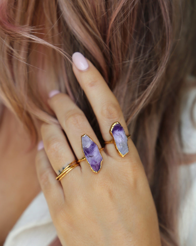 Vertical Raw Amethyst Ring, Rose Gold Rough Gemstone Ring,