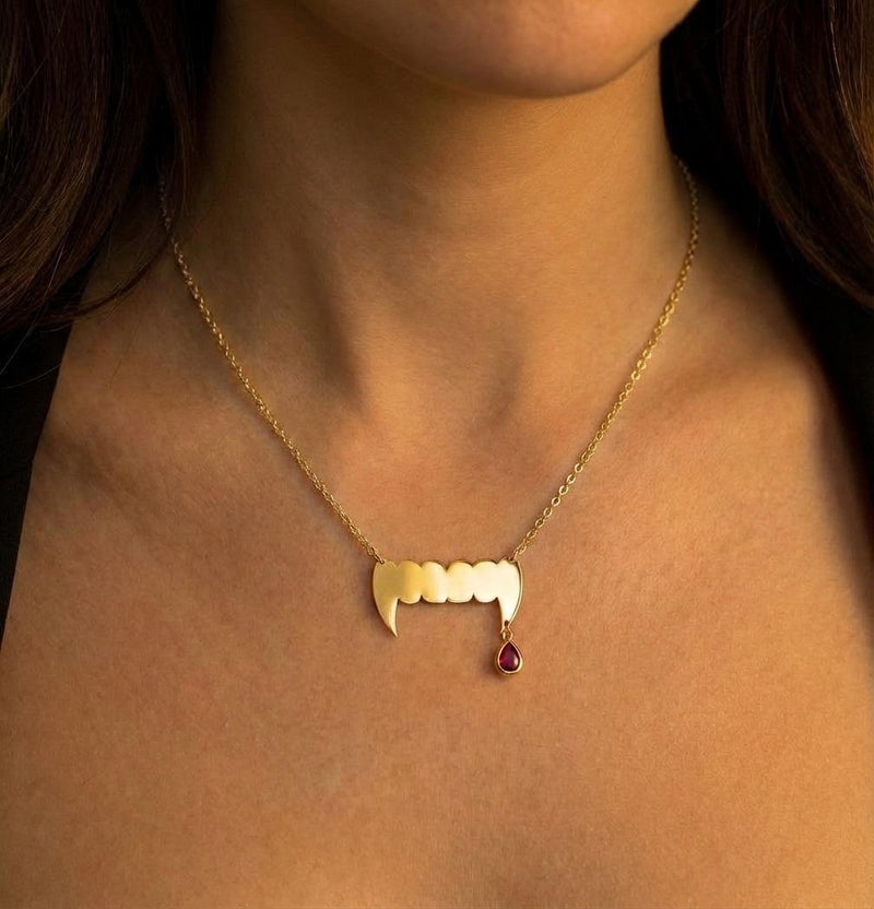 Small silver vampire fang pendant on a fine chain necklace (3 of 11)