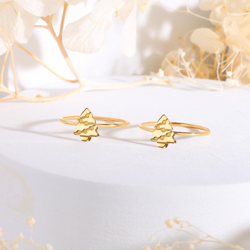 Fine gold band ring with a tiny flat Christmas tree charm on top (4 of 8)