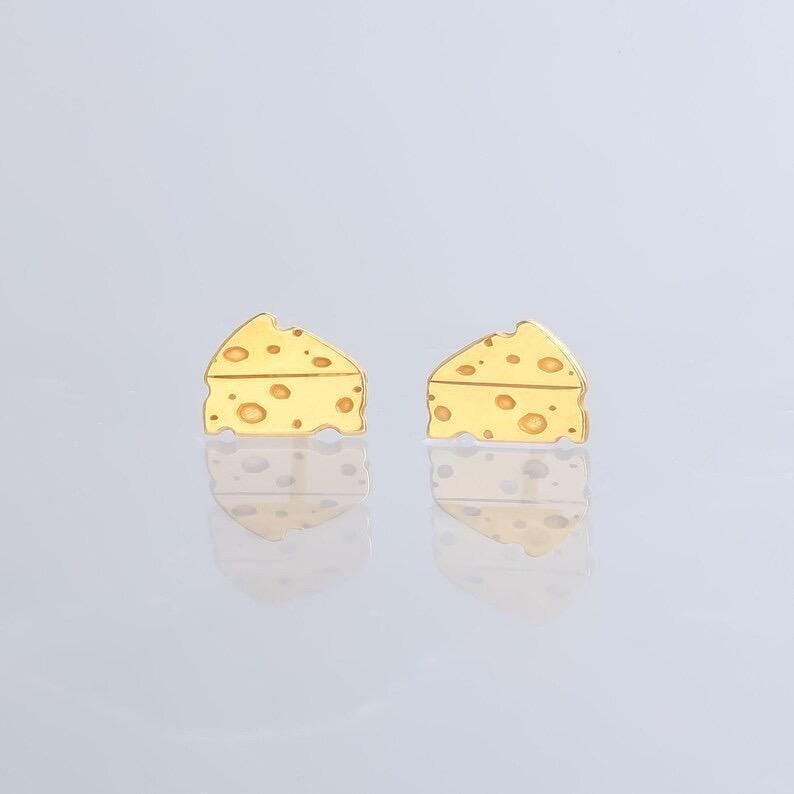 Mismatched pair of macaroni noodle and cheese wedge stud earrings (7 of 11)