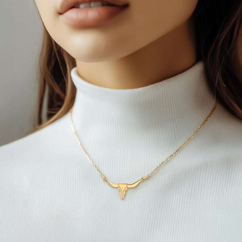 Fine gold chain necklace with a longhorn steer head pendant with wide horns (8 of 11)