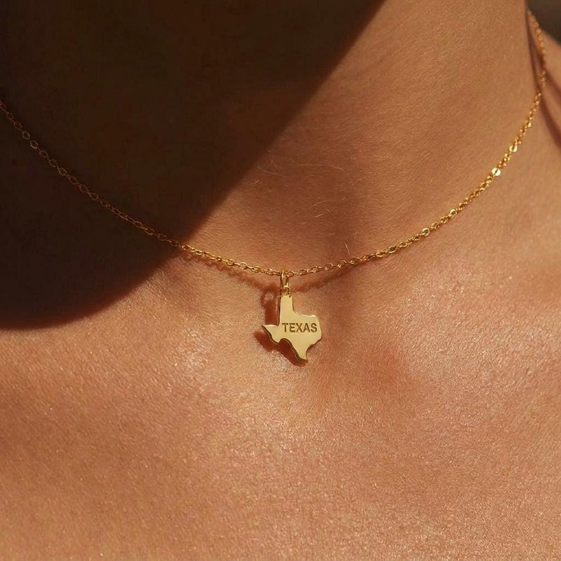 Small Texas state outline pendant on a thin gold cable chain (2 of 8)