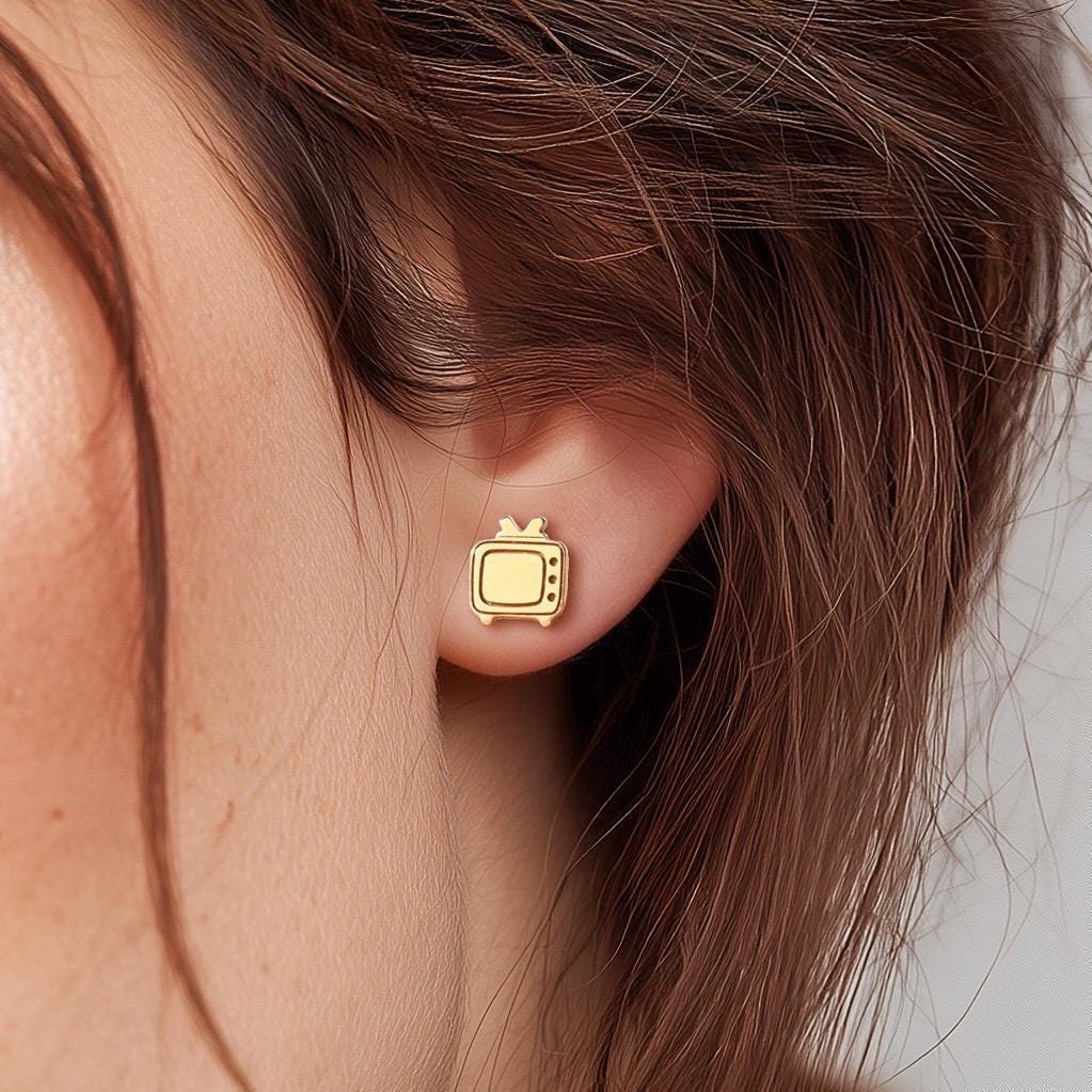 Pair of small gold retro television stud earrings with antenna ears (2 of 7)