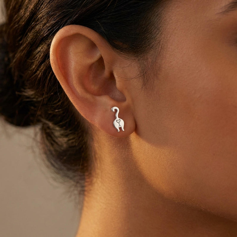 Pair of small gold cat rear view stud earrings with a tiny heart (5 of 9)