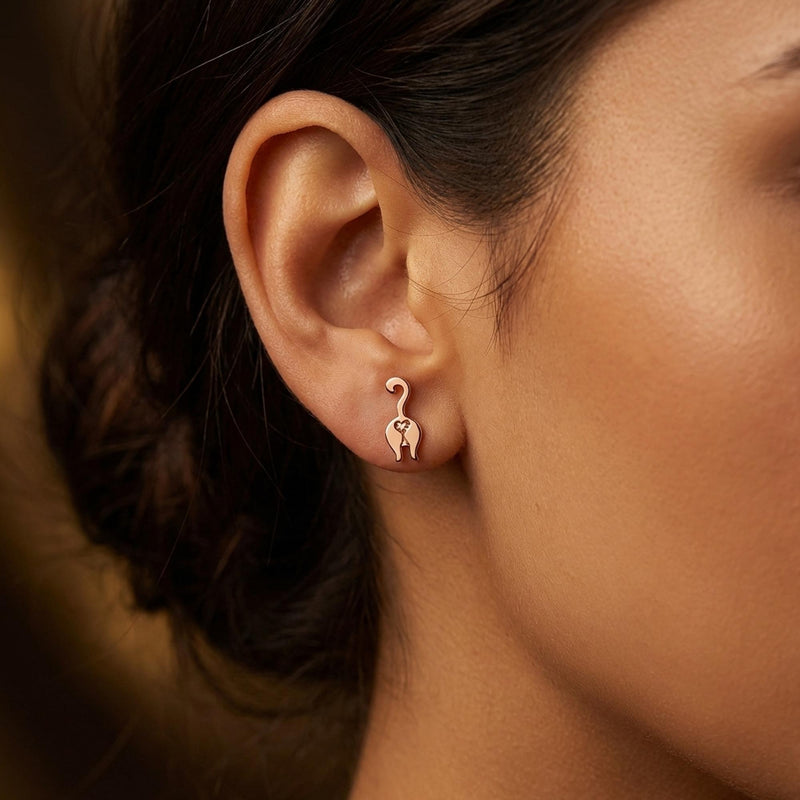 Pair of small gold cat rear view stud earrings with a tiny heart (6 of 9)