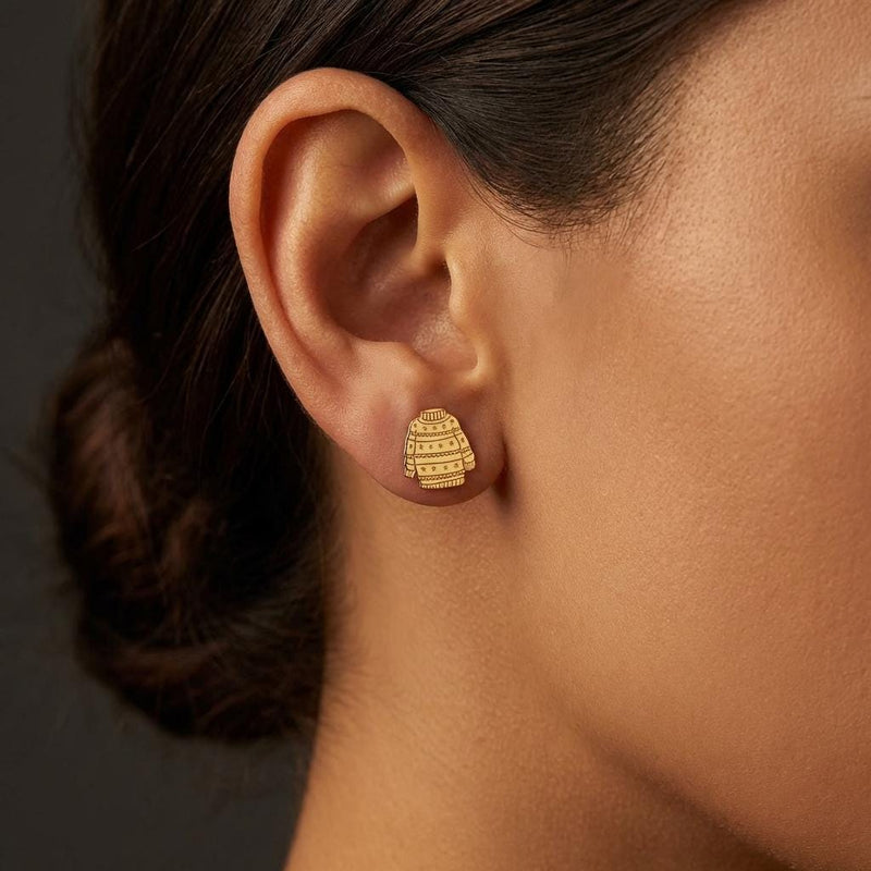 Pair of gold ugly Christmas sweater stud earrings with knit pattern (5 of 12)