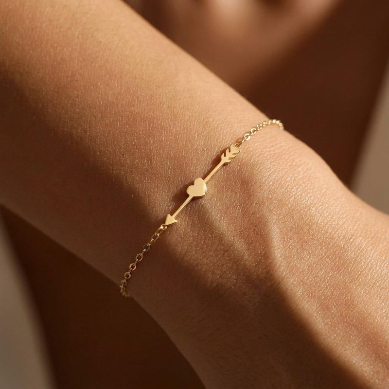 Fine gold chain bracelet with a flat heart and arrow charm (3 of 14)