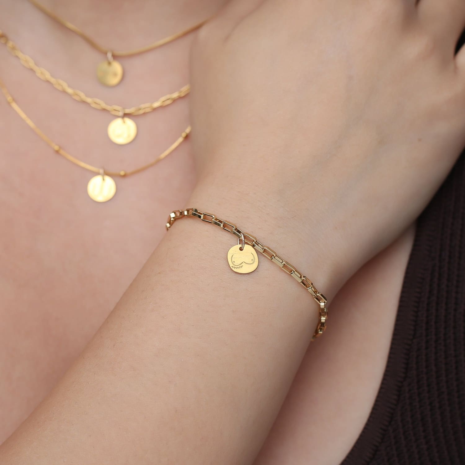 Boobs Gold Medallion Bracelet · Filled Box Chain New