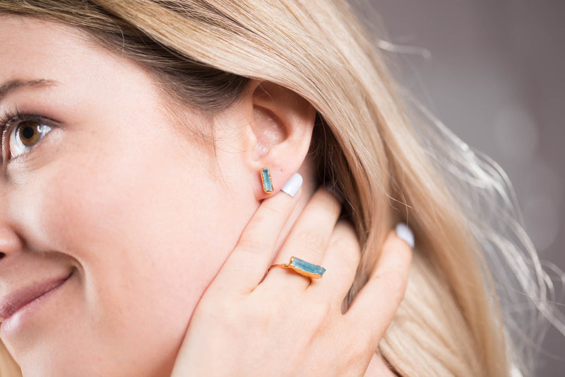Raw Bar Aquamarine Stud Earrings