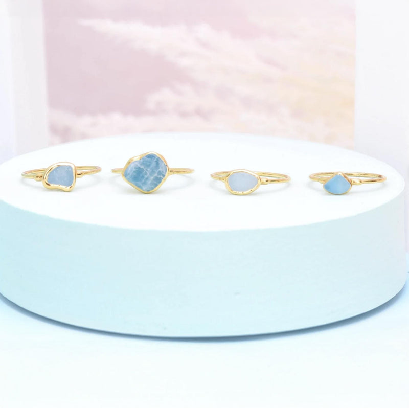 Dainty Raw Aquamarine Ring for Women, Gold Ring, Dainty Ring, Aquamarine Jewelry, March Birthstone, Raw Crystal Ring, Raw Stone Ring, Pisces