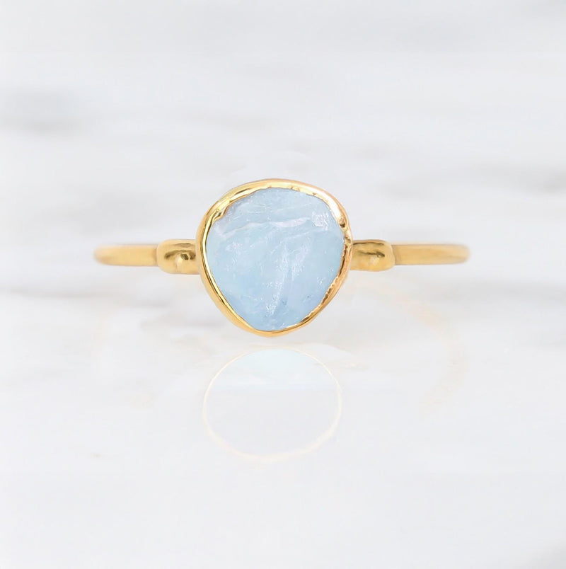 Dainty Raw Aquamarine Ring for Women, Gold Ring, Dainty Ring, Aquamarine Jewelry, March Birthstone, Raw Crystal Ring, Raw Stone Ring, Pisces
