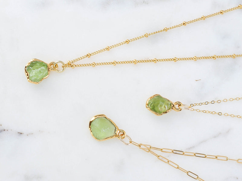 Raw Peridot Necklace (6 of 13)