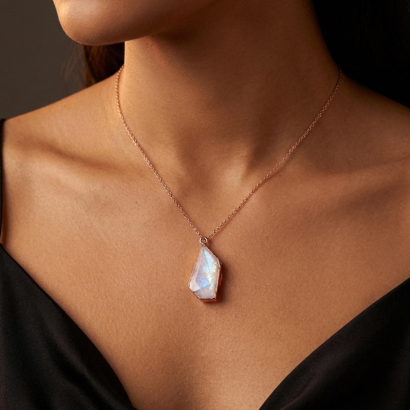 Raw Moonstone Necklace (12 of 14)