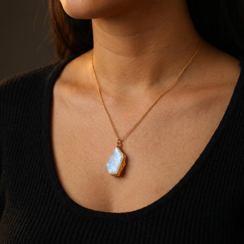 Raw Moonstone Necklace (13 of 14)