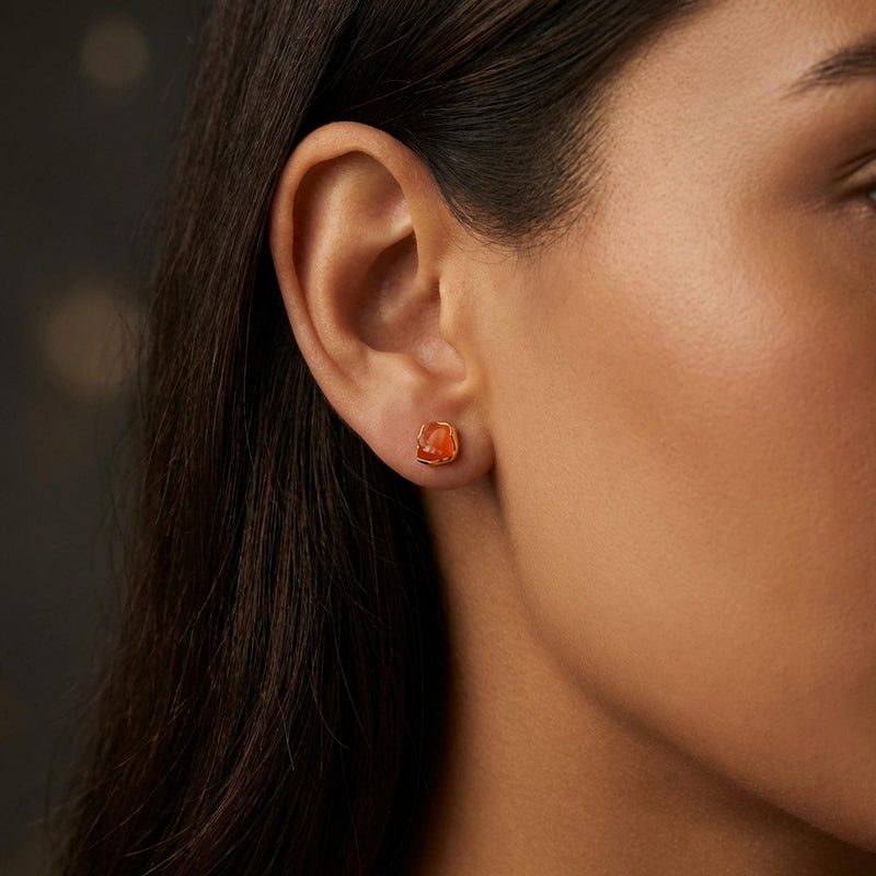 Ringcrush Raw Carnelian Stud Earrings, 24k gold (photo 13)