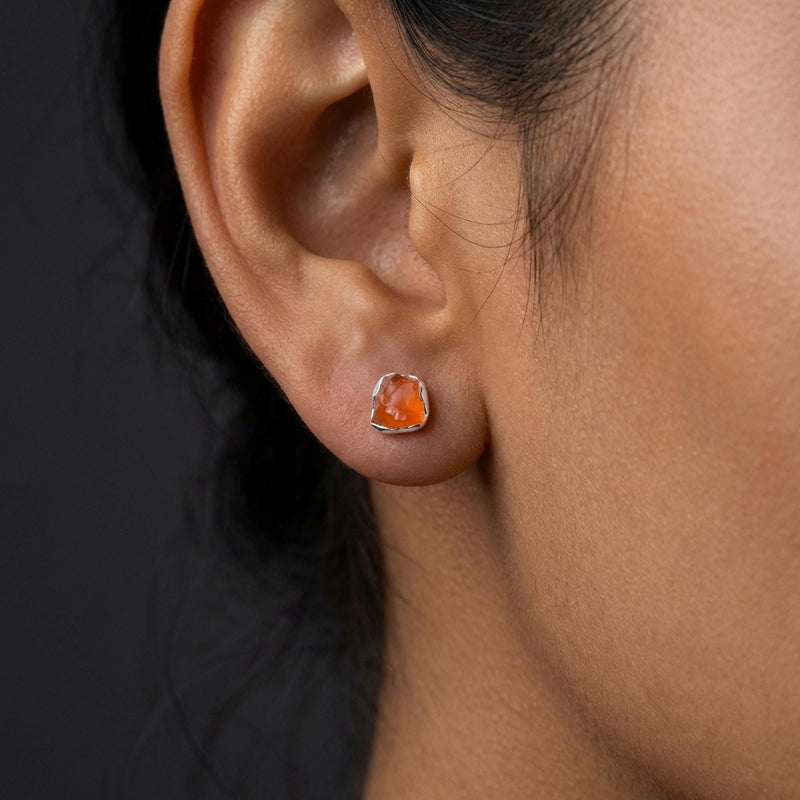 Ringcrush Raw Carnelian Stud Earrings, 24k gold (photo 4)