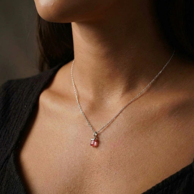 Ringcrush Mini Raw Pink Tourmaline Necklace, 24k gold (photo 7)