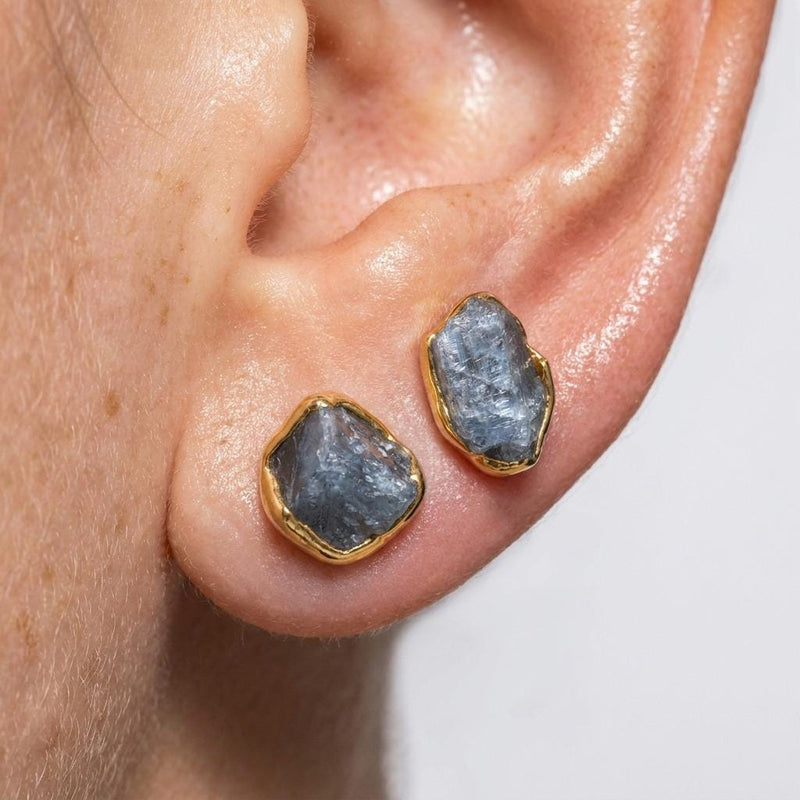 Additional photo of the Raw Sapphire Stud Earrings (photo 8)