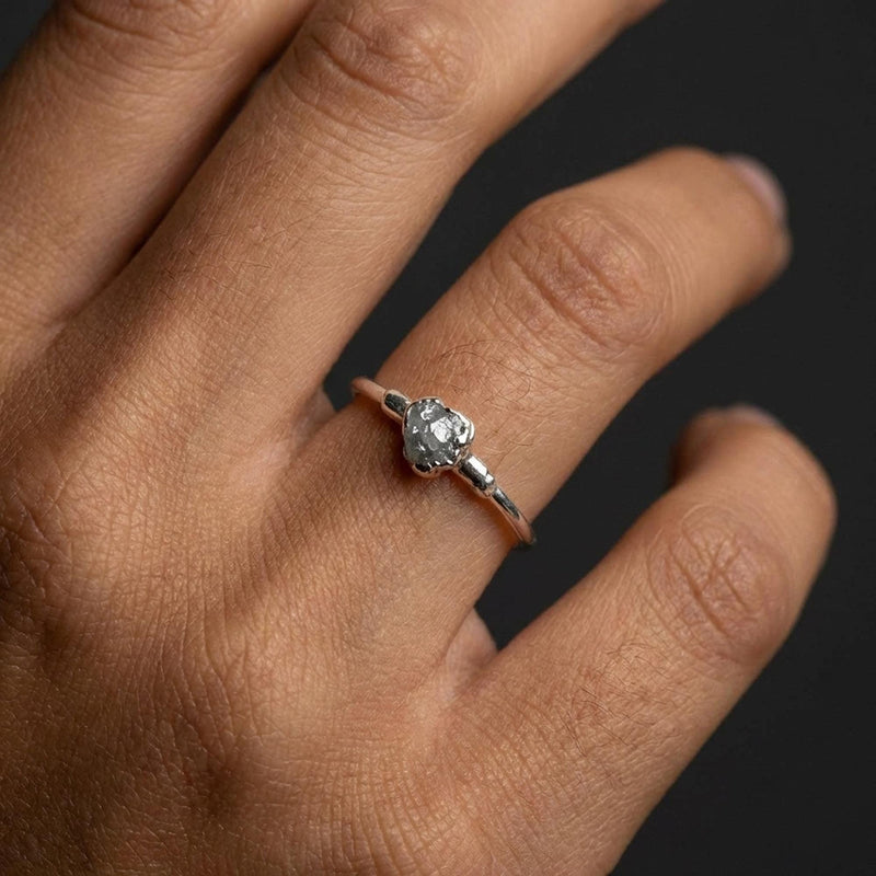 Dainty Raw Raw Diamond Ring (2 of 13)