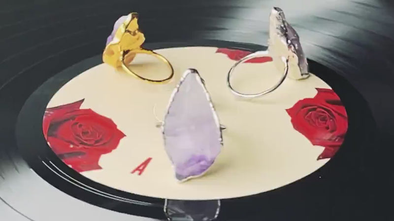 Vertical Raw Amethyst Ring, Rose Gold Rough Gemstone Ring, Raw Crystal Ring, Raw February Birthstone, Gold Gemstone Ring Unique Gift for Her